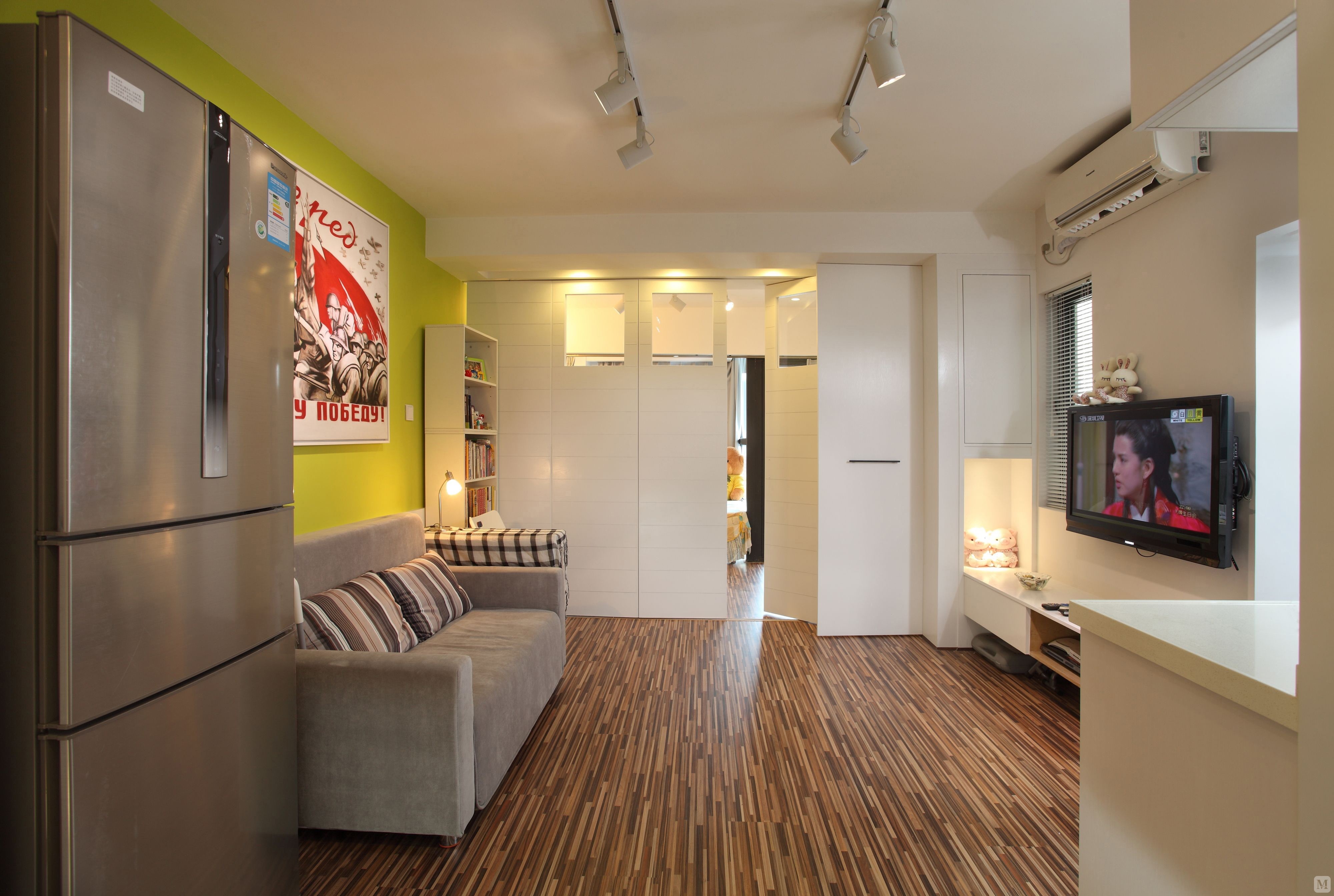 14.2万78㎡简约一房装修明黄色调单身公寓设计