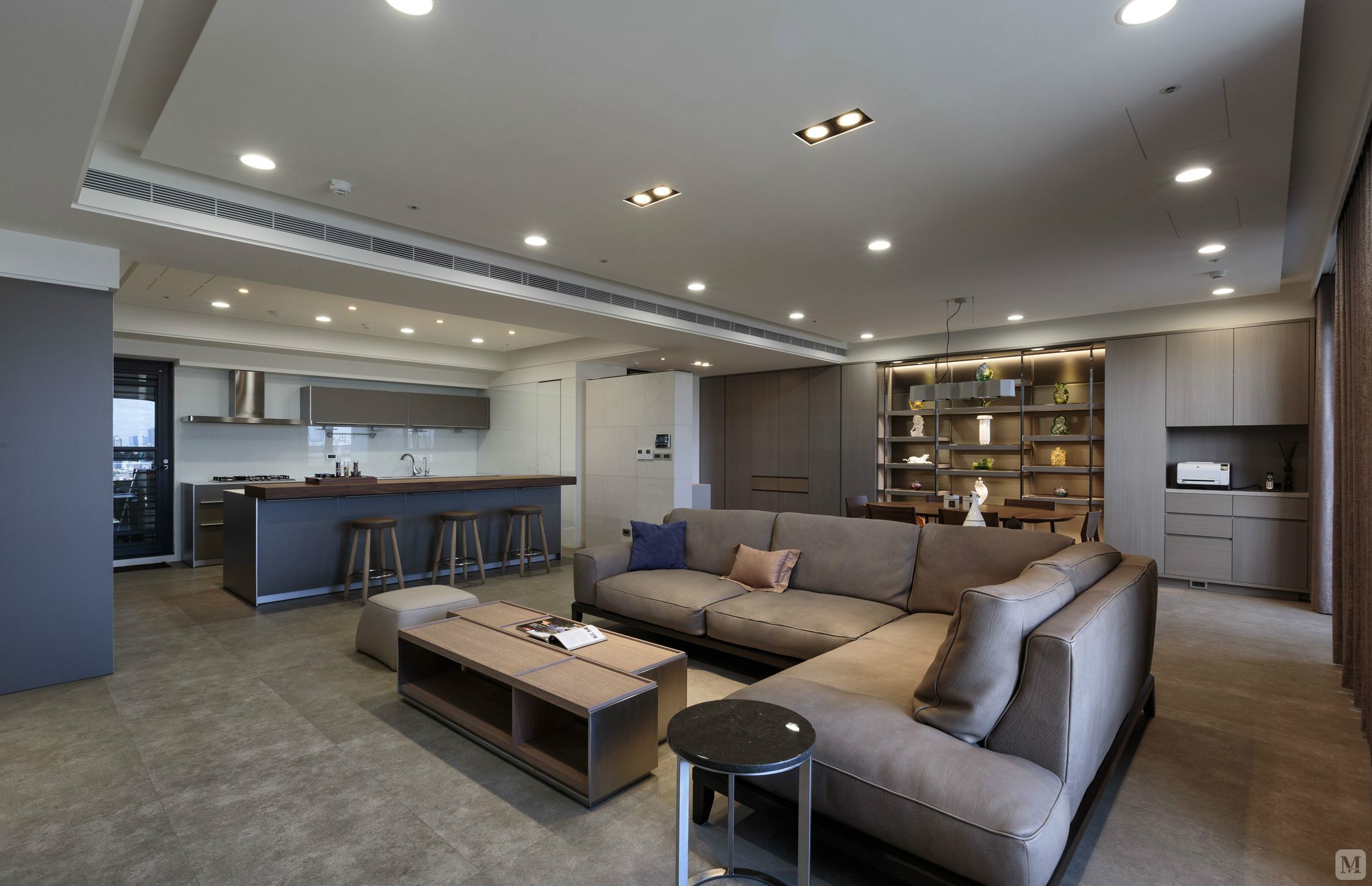 这就是美国人的一种生活状态,而投影到美式风格上面就成了豪放不羁