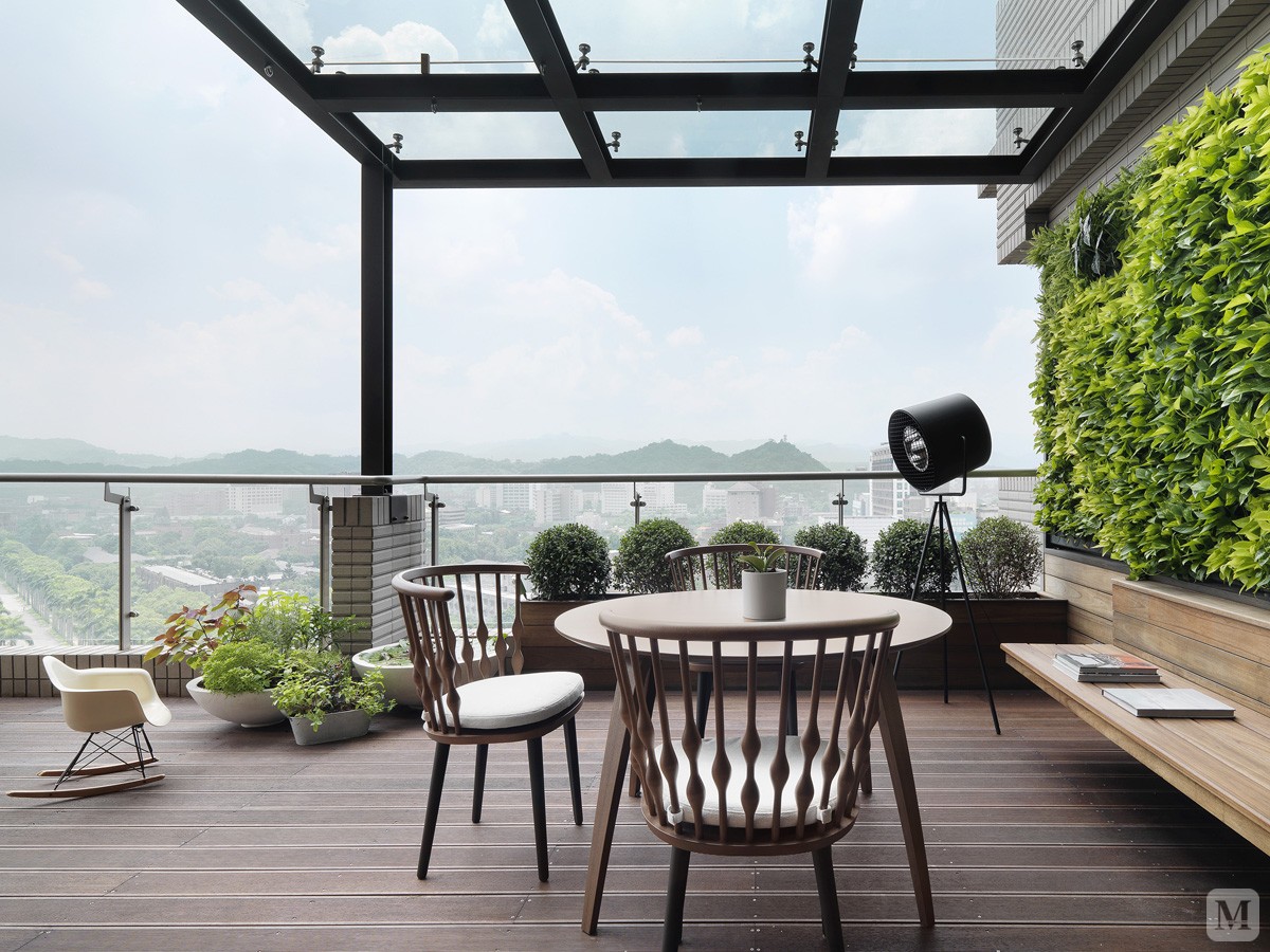 简约阳台窗帘装修效果图