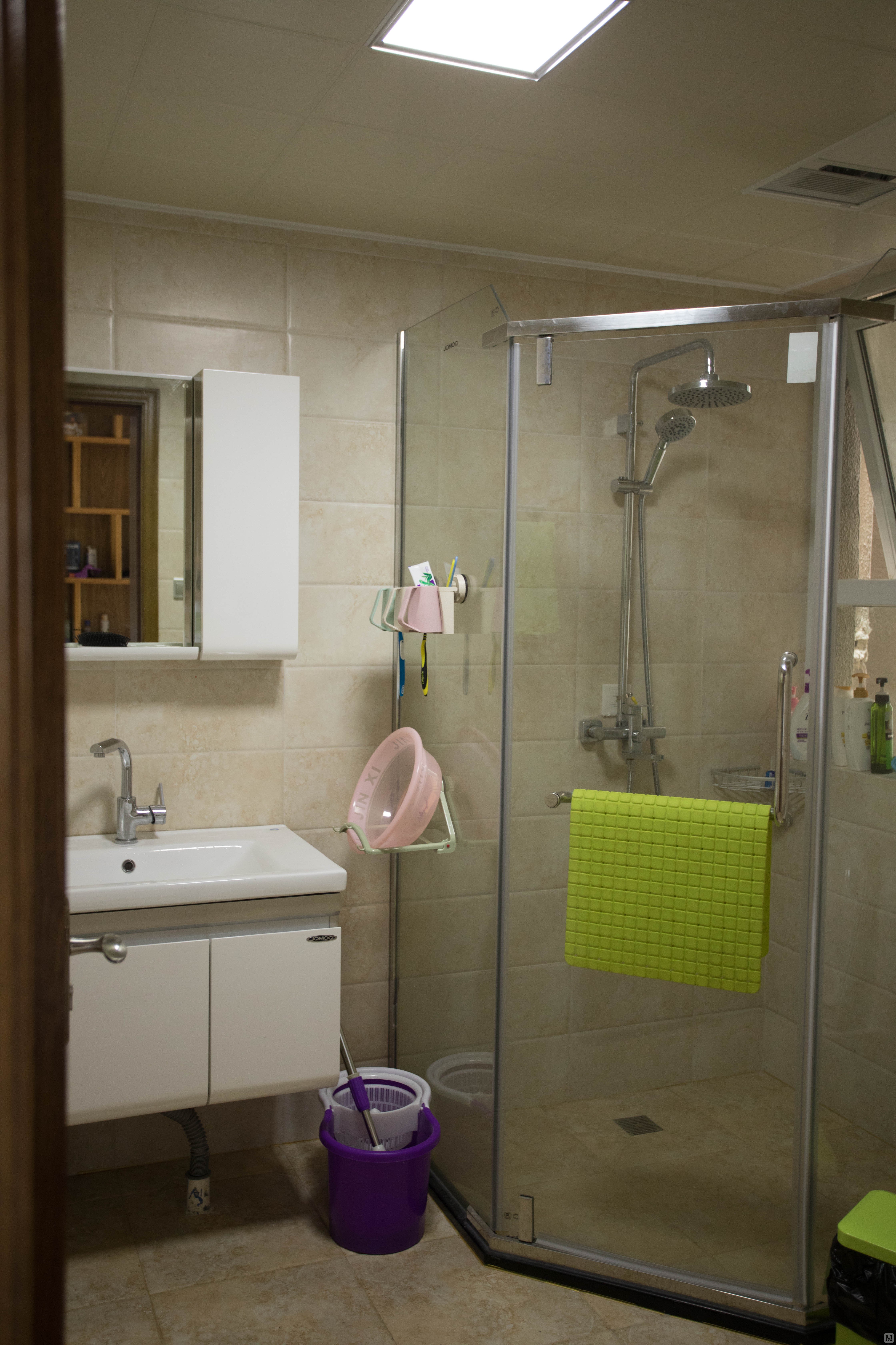 简约卫生间灯具装修效果图