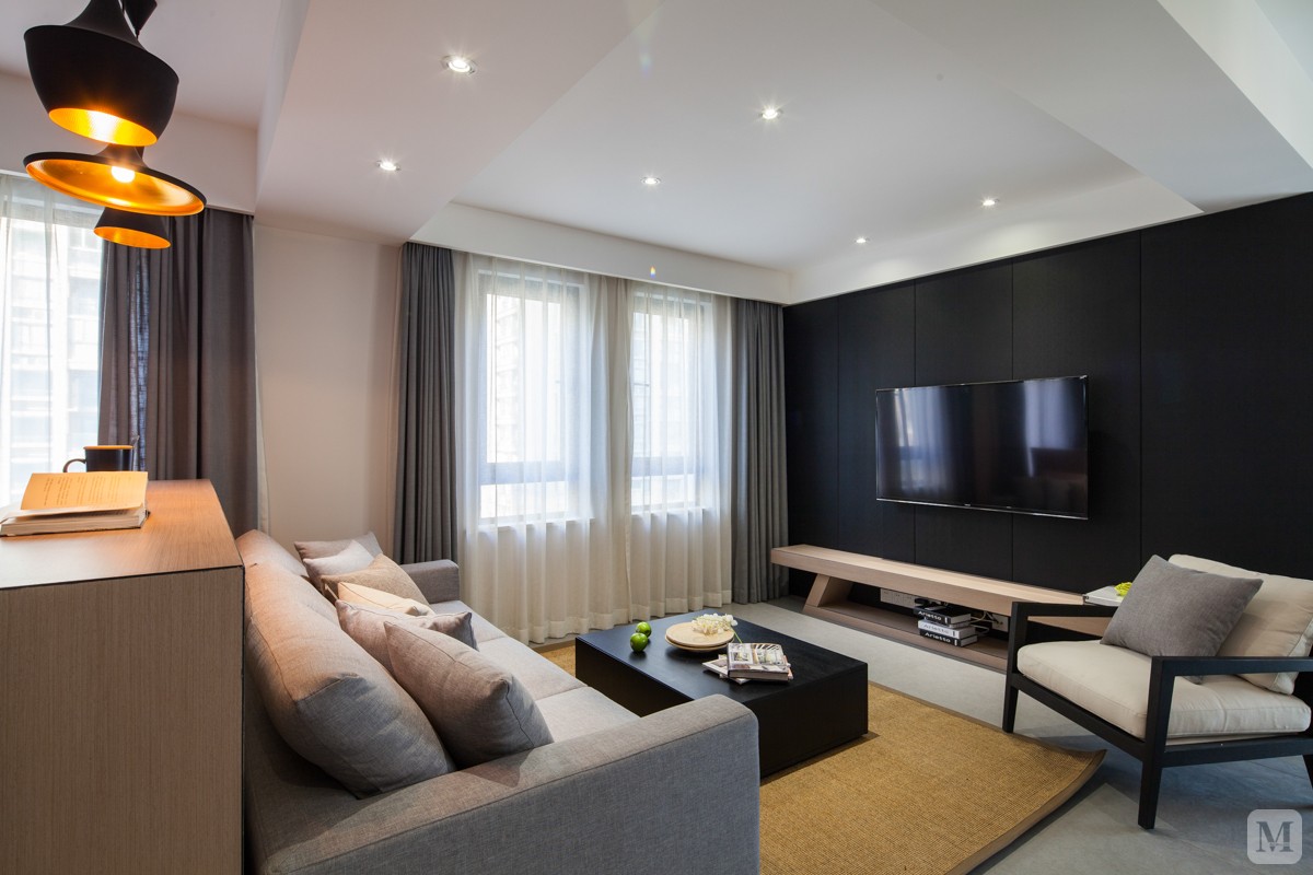 动静区分开,特设一个起居室,供主人休闲娱乐.