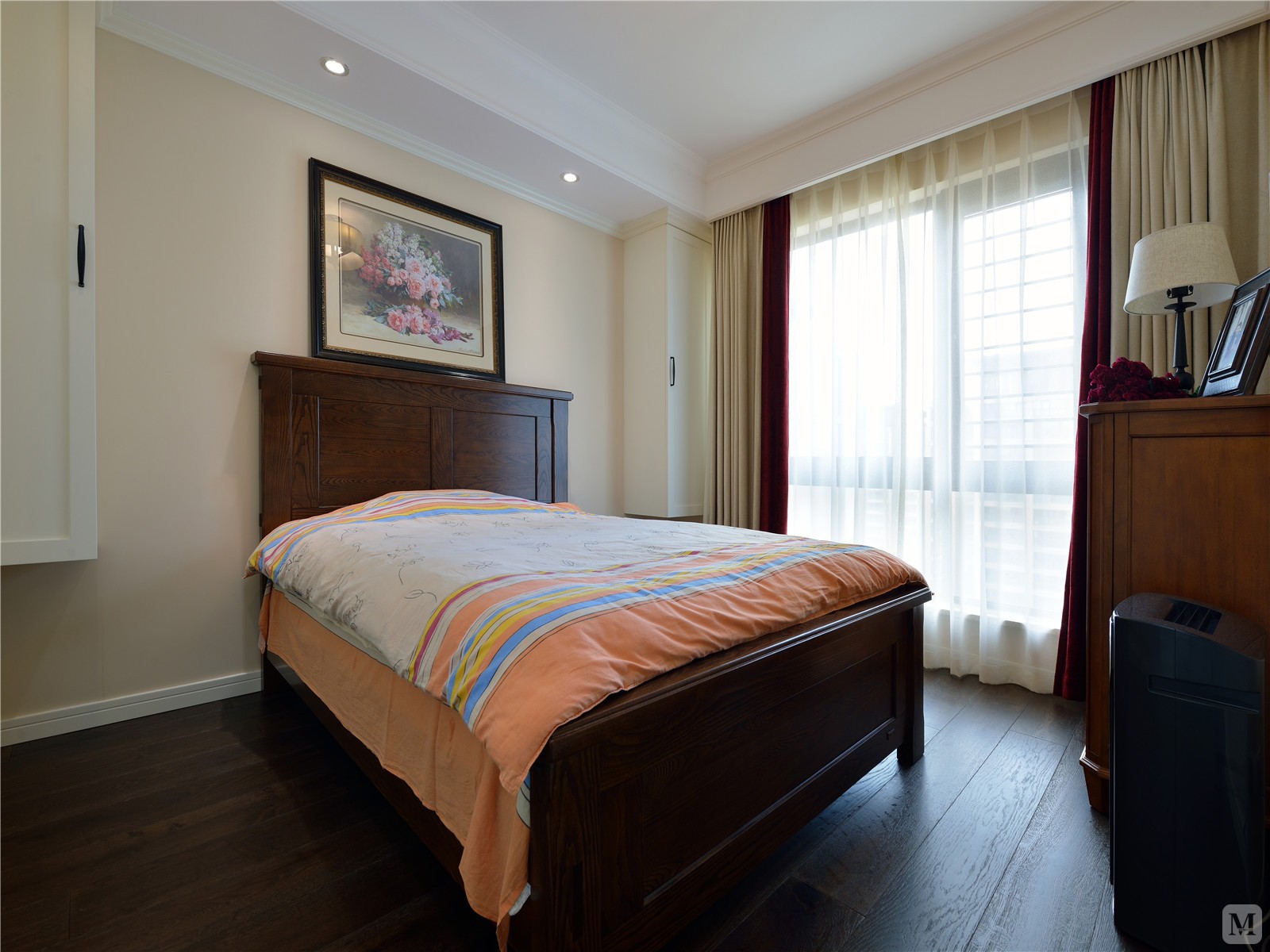 美式卧室吊顶装修效果图