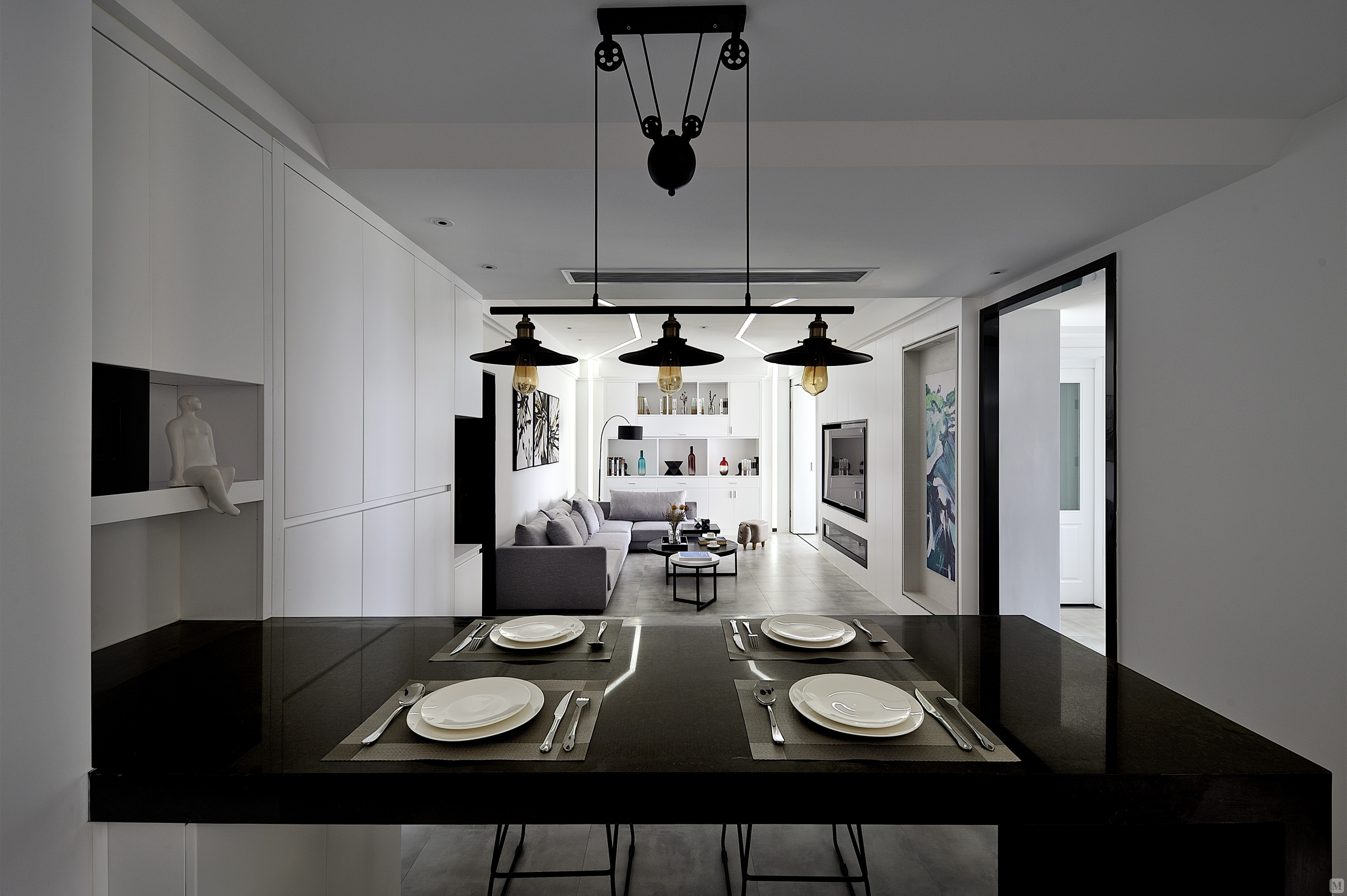 6万130㎡简约三房装修大道至简