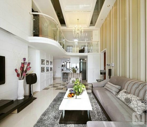 装修指南 家装案例 正文这个楼中楼设计,弧形楼梯给出的豪华大气,客厅