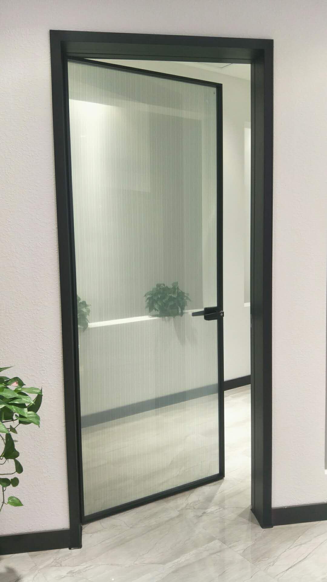 强馨门窗 平开门 45型