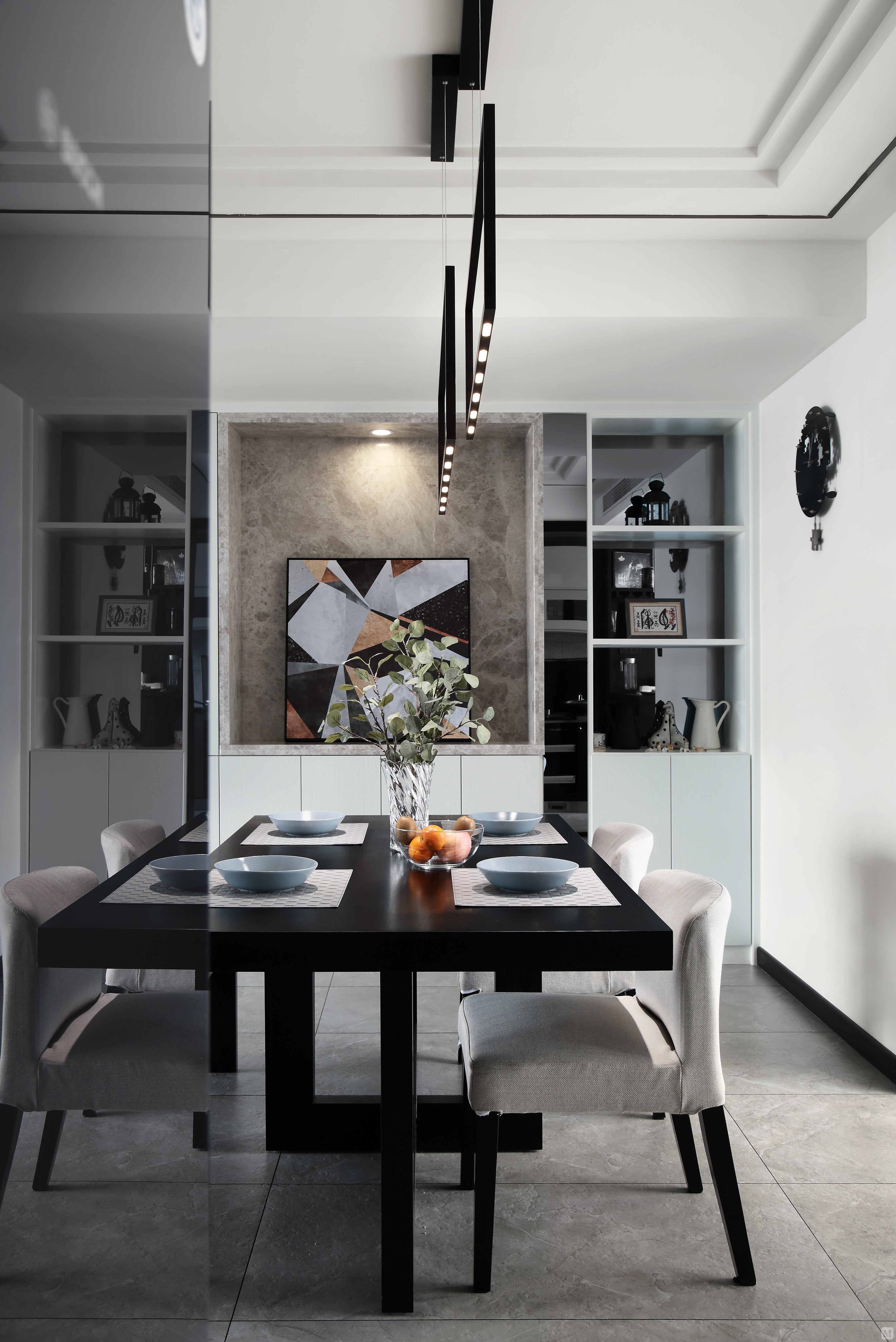 简约餐厅背景墙装修效果图