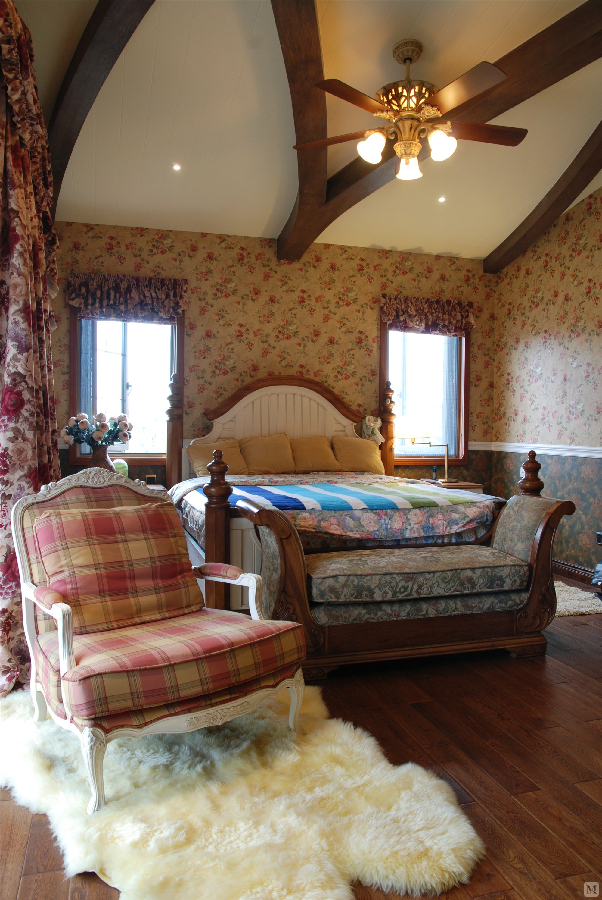 2万290㎡简欧四房装修简单华贵的欧式装修-红星美凯龙家装效果图