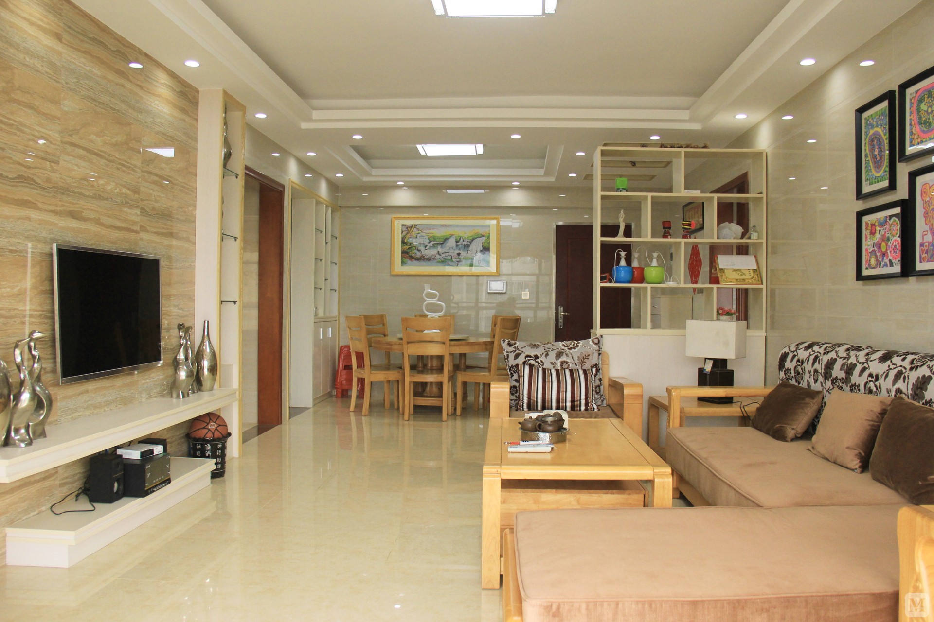 简约客厅背景墙装修效果图