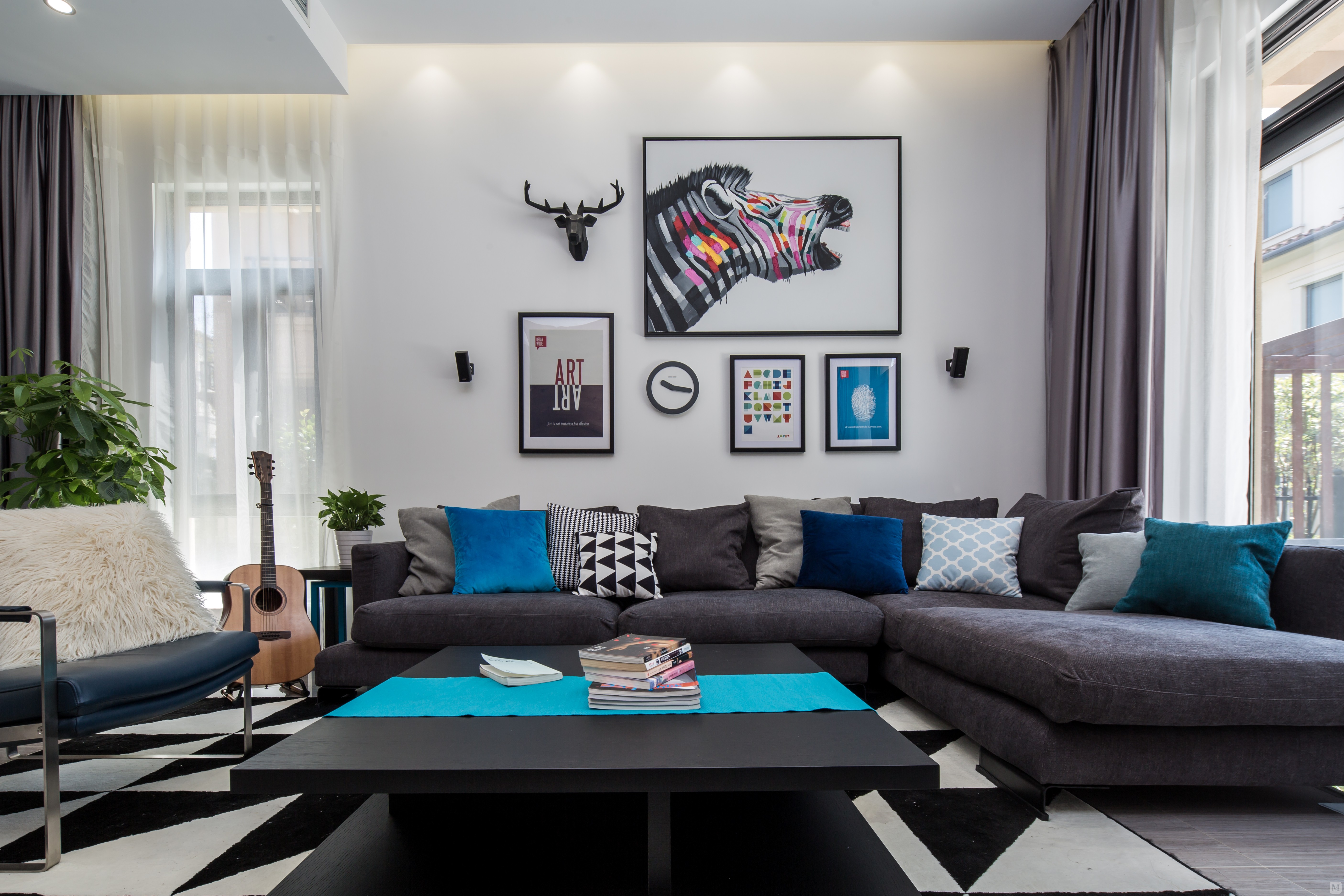 简约客厅窗帘装修效果图