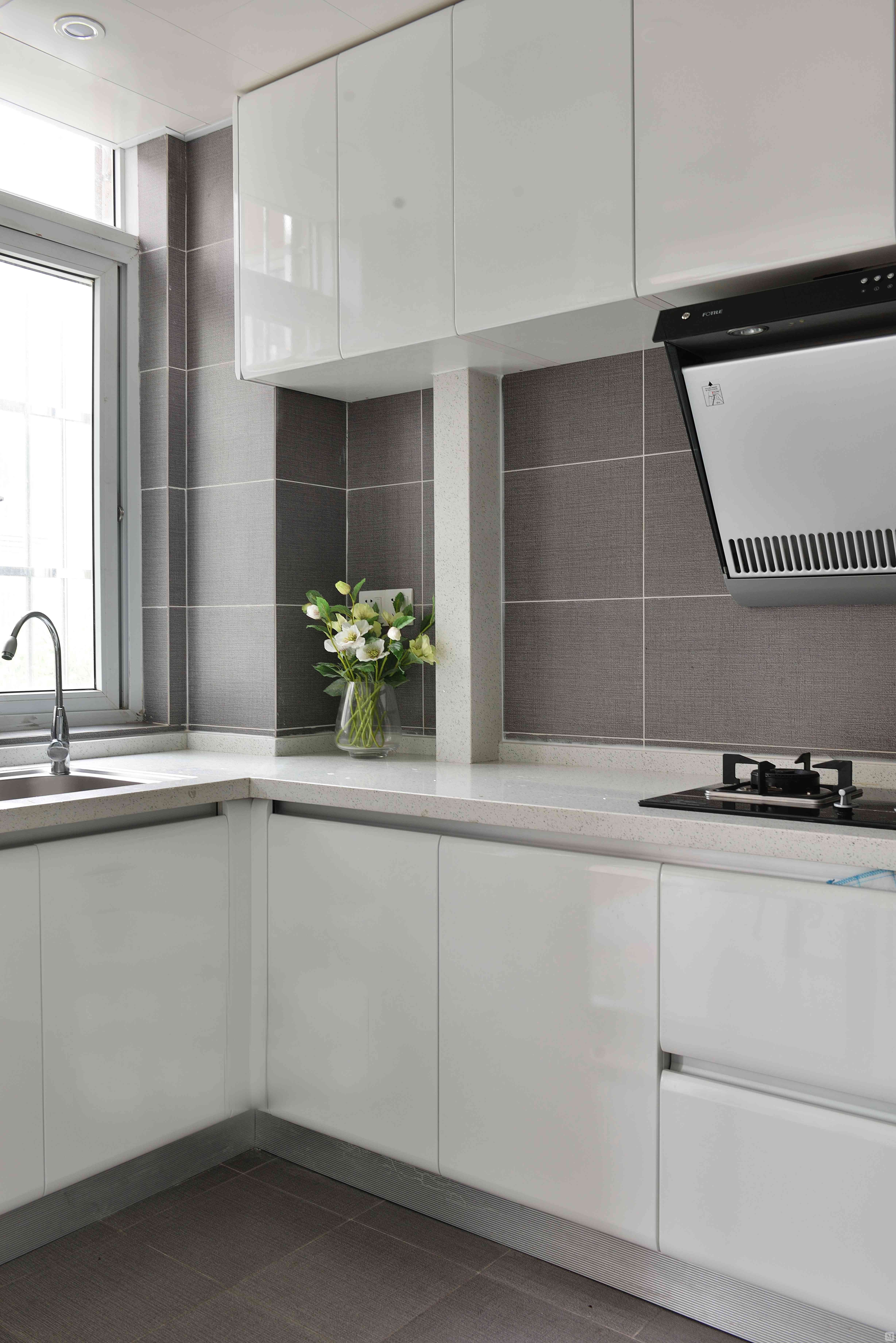 简约厨房吊顶装修效果图