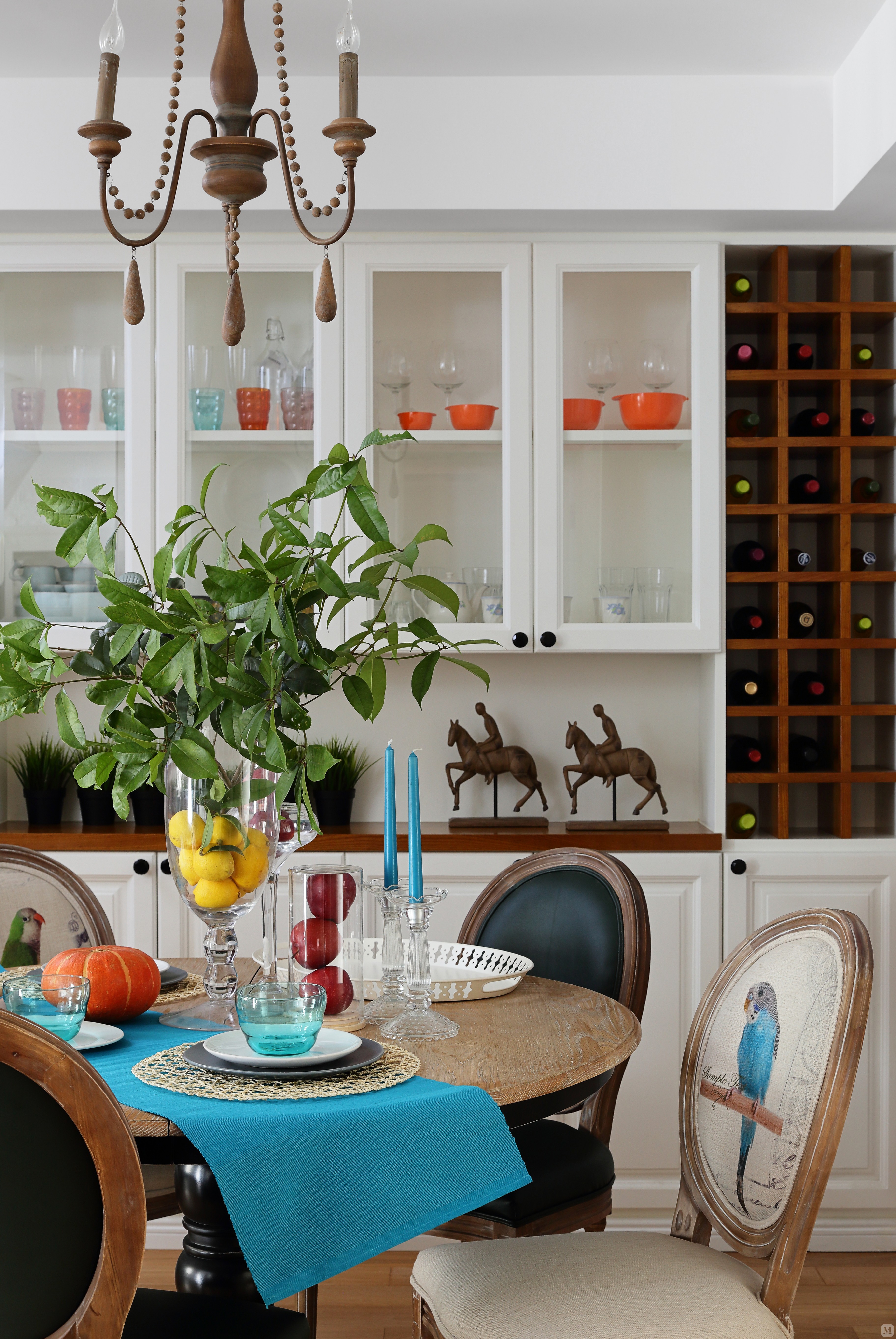 混搭餐厅背景墙装修效果图