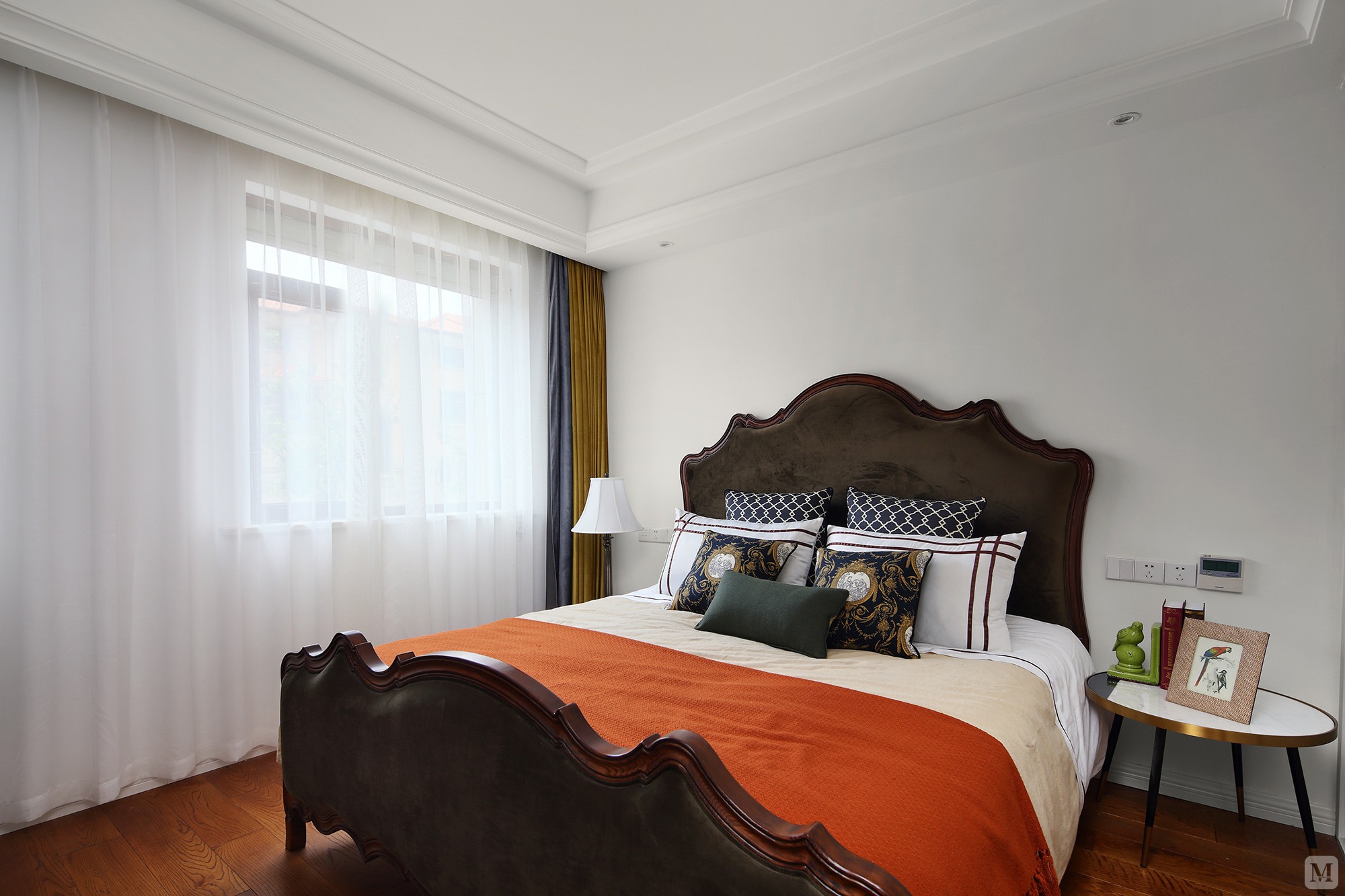 美式卧室吊顶装修效果图