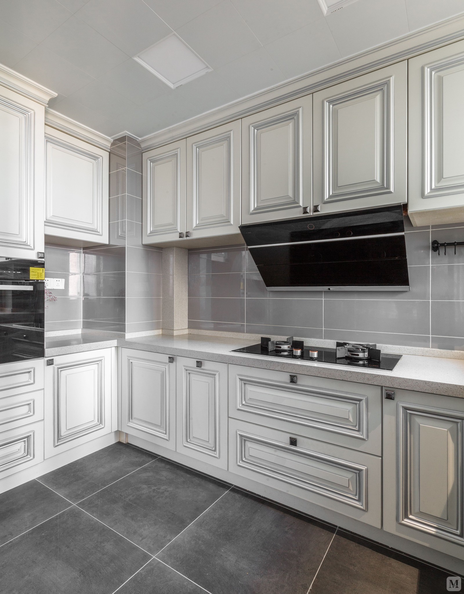 简约厨房橱柜装修效果图